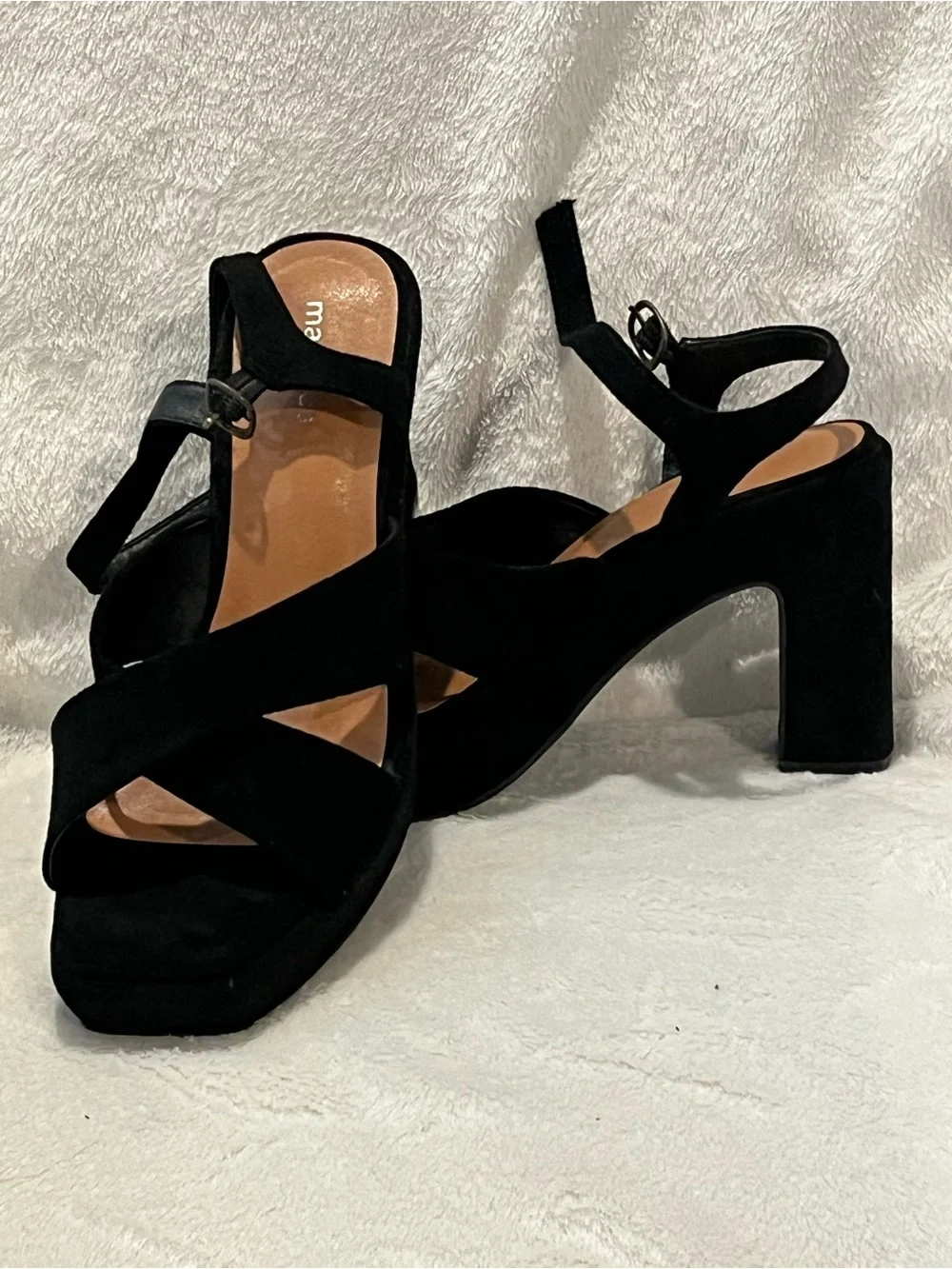 Maurice’s Black Suede Crisscross Platform Sandals Size 8 Never Worn